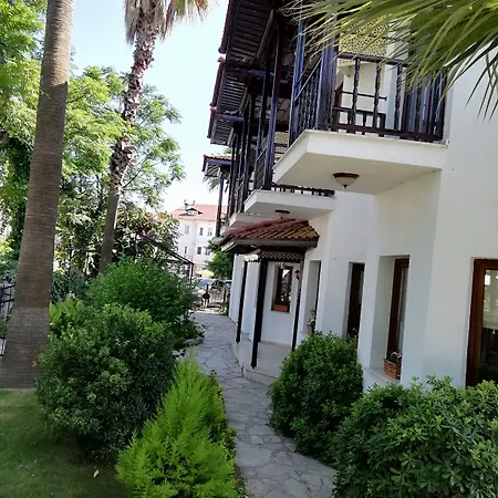 Nehir Dalyan Boutique Couette-café